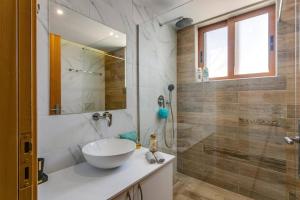 Villa Kostas Maria by Villa Plus