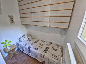 La Pinède - Small 2 bedroom sea view - with swimming pool