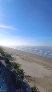 Apartamento grande frente mar