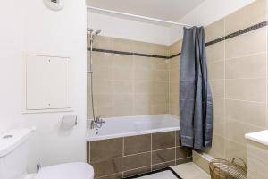 Charming, Paris in 15 minutes, private Parking