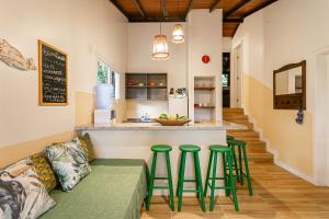 Casa charmosa na mata com vista da lagoa.