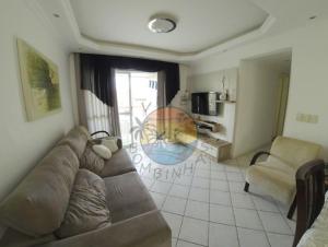 Apartamento Zona Central da Praia com 03 Dormitórios
