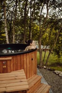 Czill-Lokum- klimatyczna chata w Beskidach z balią i sauną