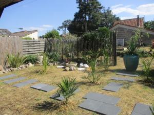 Maisons de vacances Fleur De Sel maisonnette 100 m chemin cotier : photos des chambres