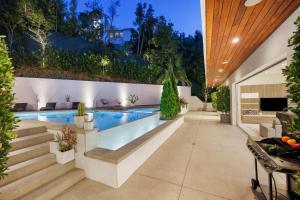 New Listing Mountainside Villa by Colby & Conrad