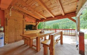 Stunning Home In Gospic