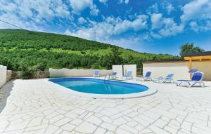 Stunning Home In Gospic