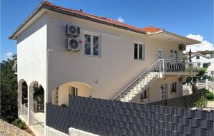 Stunning Apartment In Trogir With Wifi