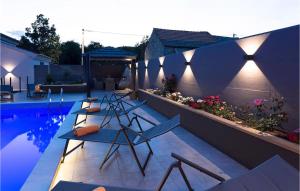 Beautiful Home In Lokvicici 