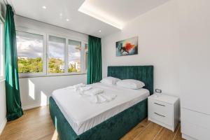 Infinity Beachfront Suites by PS