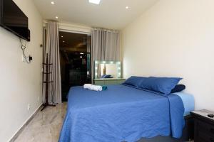 St Luxo Copacabana Beach and Metro