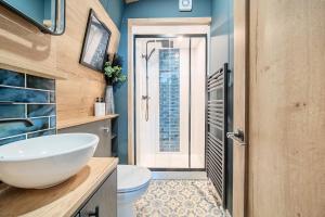 Celestial Skylight - Billing Aquadrome