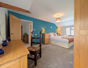 The Old Barn near St Ives - Rustic Charm & Space