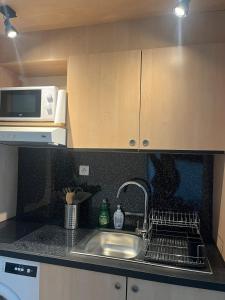 Charmant T3 rénové Jardin Parking Clim