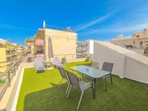 Fully renovated apartment in the city centre with roof garden! 3 minutes from the bus station and 6 minutes from the old town