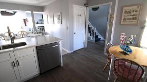 402 Saint James Place