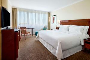Deluxe King Room room in The Westin Grand Munich