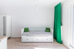 Green Apartment With Terrace