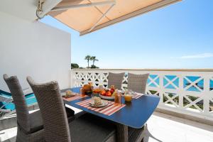 Aveiros by the Sea by Intiholidays