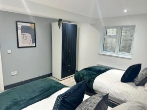 1 Bedroom Apartment - Abacus House - Huntingdon Town Centre - Contractor Friendly - Free Parking - Full Kitchen - Washer Dryer - Spacious - Ideal for Work Stays