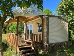 Villages vacances Camping La Saline d'Arc et Senans : photos des chambres