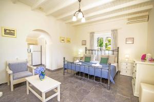 Villa Petroula by Villa Plus