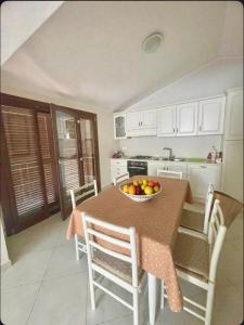 Delightful villa with garden and pool in Albarella