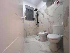 Apartamente me qera Golem