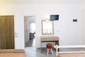 Two-Bedroom Apartment with Terrace room in George Studios