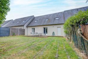 Maison familiale proche hôpital Trousseau - Garage