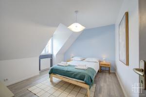 Maison familiale proche hôpital Trousseau - Garage