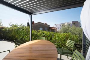Apartment with big open terrace