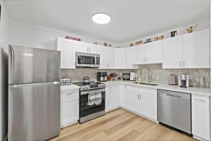 Near Ft Myers Beach Cozy fun 2BD