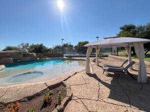 Paradise & Private Padel Court in Dinokeng Game Reserve