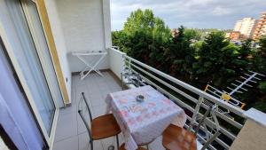 Blue Archway Apartment