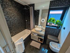 Top-Floor with Breathtaking Ocean & Sunrise Views