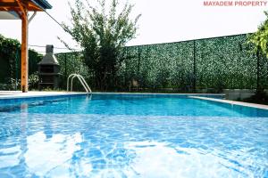 Villa LUX