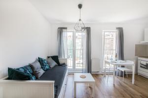 Grey Apartment! Cozy apartment for two!