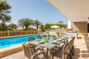 Villa Es Pins by Villa Plus