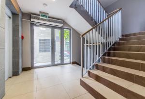 Grey Apartment! Cozy apartment for two!