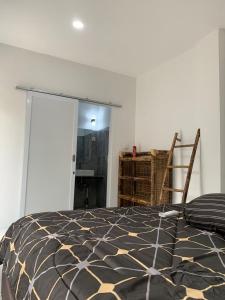 Gili Davidoff Skyline