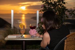 ikosapartments-sea view 1-2