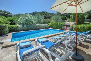 Villa Vidrier II by Villa Plus