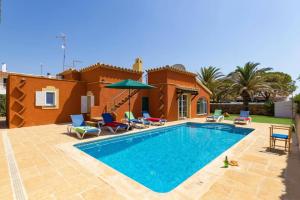 Villa Hegoalde by Villa Plus