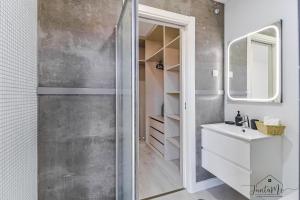 Sodade House