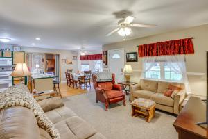 Walk to Dtwn Ironton Home in Historic District