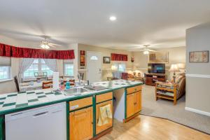 Walk to Dtwn Ironton Home in Historic District