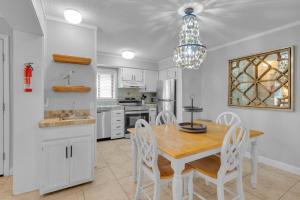 Aqua Vista Retreat - 2 BDR in Spectacular Resort