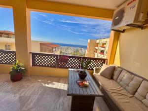 Voulas Sea View Apartment