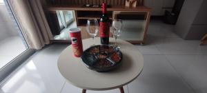 Apartamento Moderno com Varanda Gourmet e Wi-Fi Rápido Vila Caiçara Praia Grande